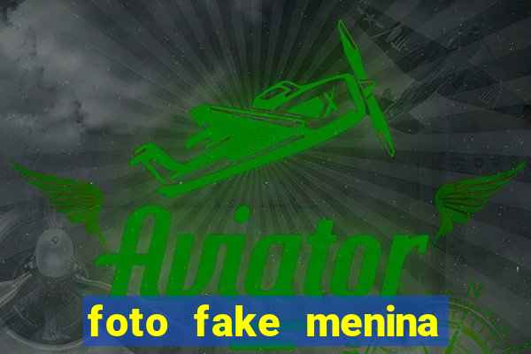 foto fake menina cabelo cacheado